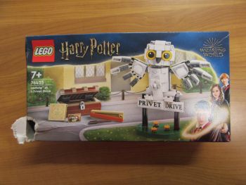LEGO Harry Potter - Хедуиг на "Привит Драйв" 4 - нарушен търговски вид