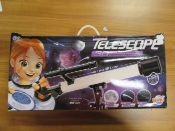 Телескоп Buki Space - 30 дейности - нарушен търговски вид