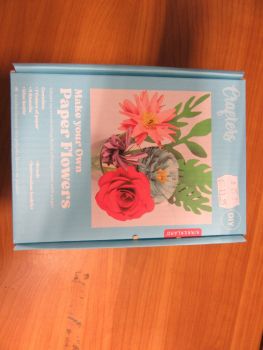 Комплект за хартиени цветя Kikkerland Crafters - Flowers - нарушен търговски вид - 612615123533-оказион - Онлайн книжарница Ciela | ciela.com