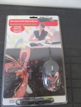 В-MAX мишка с подложка DESIGN USB - нарушен търговски вид