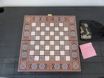 Комплект шах и табла Manopoulos - С ориенталски мотиви, 30 x 15 cm - нарушен търговски вид - захабени краища