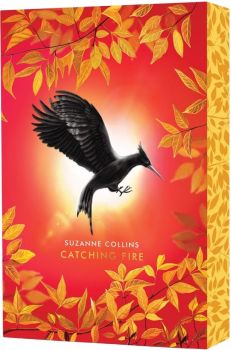 Catching Fire - Suzanne Collins - 9780702342394 - Scholastic - Онлайн книжарница Ciela | ciela.com