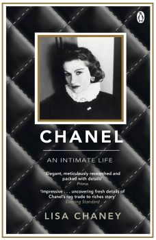 Chanel - An Intimate Life - Lisa Chaney - 9780141036854 - Penguin Books - Онлайн книжарница Ciela | ciela.com