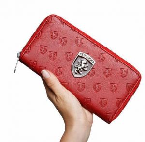 Портфейл Wallet Essential Harry Potter Emblem - Онлайн книжарница Сиела | Ciela.com